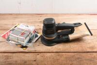 ORBITAL SANDER: A BLACK & DECKER BD 190E orbital sander