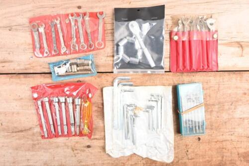 ASSORTED TOOLS: A collection of assorted tools. Smaller spanner set, nut driver set, allen keys, woodwork drill bits & 13 piece twist drill set