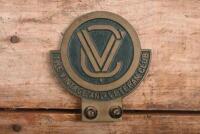 VINTAGE & VETERAN: A Vintage and Veteran Club grille badge