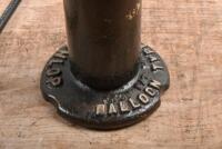 JACK: A veteran and vintage DUNLOP BALLOON type jack with handle - 2