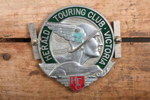 HERALD TOURING: A original circa 1930s-1960s Herald Touring Club of Victoria members grill badge
