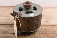 SIREN: An early French LUCIFER M & B mechanical siren with patterned brass casing - 3
