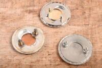 ALFA ROMEO: A group lot of 3 Alfa Romeo metal badges - 2