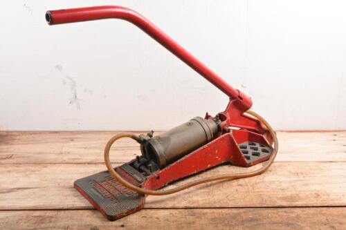 COMPRESSOR: A vintage DUNLOP MINOR COMPRESSOR. Brass plaque stamped 'LB/3874'