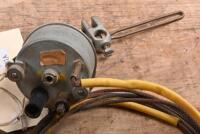 TEMPERATURE GAUGE: A1950s/1960s Moto Meter 'OUTDOOR INDOOR' temperature gauge with sender - 2