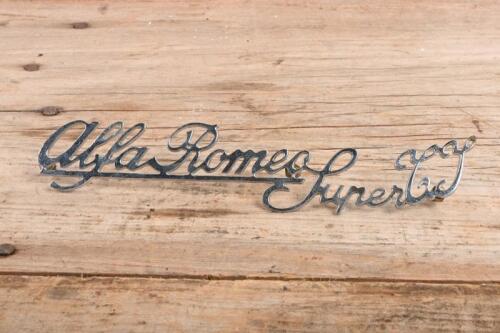 ALFA ROMEO: An Alfa Romeo 'Super GT' script style badge