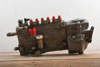 INJECTOR PUMP: A BOSCH PE8A 75C320 RS1022 fuel injector. Suitable for various 8 cylinder trucks