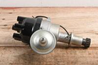 DISTRIBUTOR CAP: A new old stock LUCAS AUSTRALIA distributor and distributor cap. Part number 62941027 A & 624 103 041 - 2
