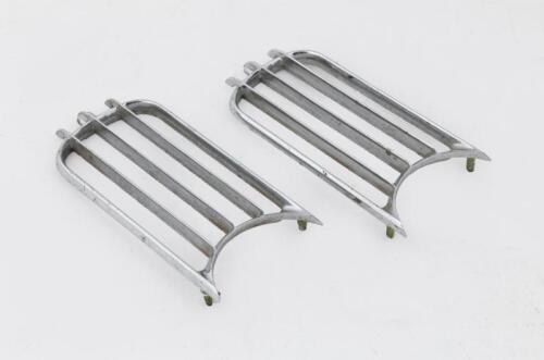 356 A PRE A: A pair of Porsche 356 A and PRE A horn grills
