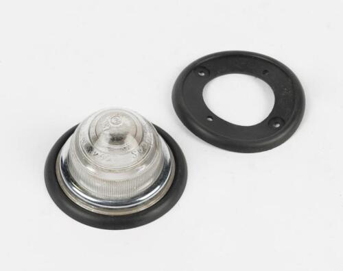 356 A/PRE A: A Porsche 356 A and PRE A front parker and turn assembly light
