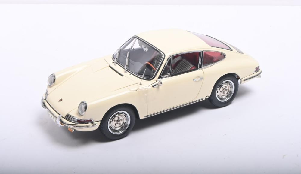 901: A CMC 1:18 scale Porsche 901, 1964 Sportcoupe (Item No. M-067C)