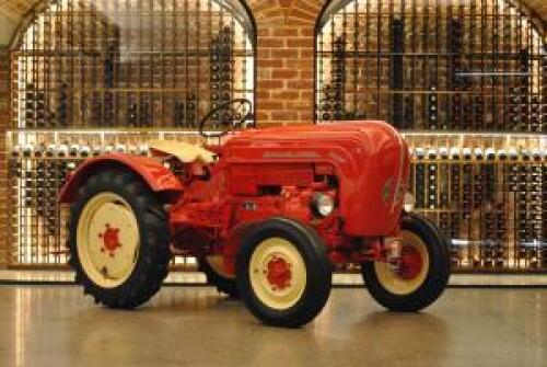 Porsche 108 Junior Tractor - Immaculately restored example