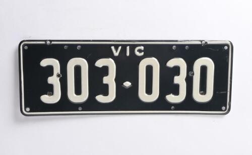 Six-digit Victorian Custom Numerical plates '303-030', sold with rights to display