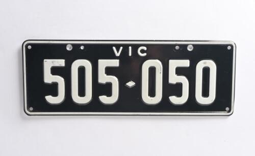 Six-digit Victorian Custom Numerical plates '505-050', sold with rights to display