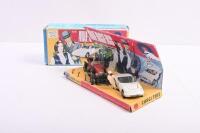 AVENGERS: A Corgi Gift Set "The Avengers" (No. 40) - 3