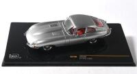 JAGUAR: A 1:43 scale JAGUAR E-TYPE 1963 by ixo MODELS (CLC180) - 2