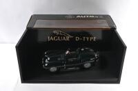 JAGUAR: A 1:18 scale AUTOart Jaguar D-Type Short Nose in British Racing Green (73561) - 4