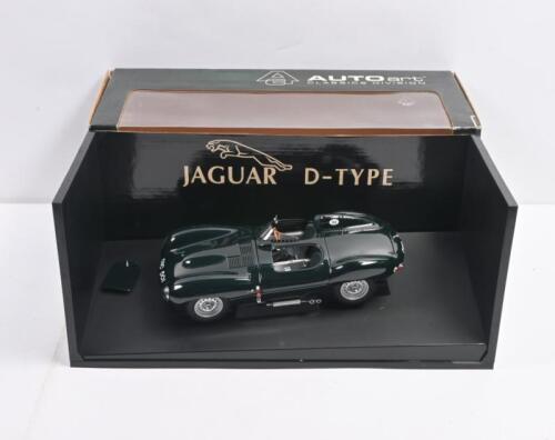 JAGUAR: A 1:18 scale AUTOart Jaguar D-Type Short Nose in British Racing Green (73561)
