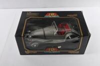 SS100: A Bburago 1:18 scale 1937 JAGUAR SS100 (cod.3006) in silver - 4