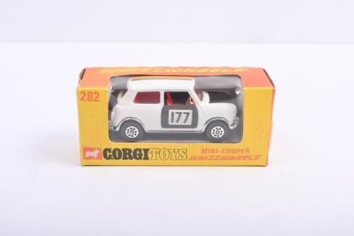 MINI COOPER: A CORGI TOYS No.282 Mini Cooper