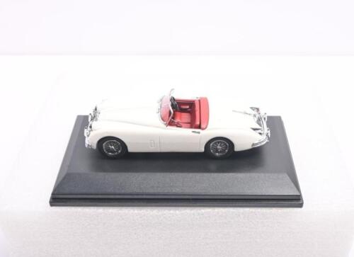 JAGUAR: A OXFORD DIECAST 1:43 scale Jaguar XK150 Roaster in Old Englsih White (JAGXK150002)