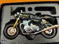 NORTON: A Biante 1:12 scale model of a 961 SE Norton Commando - 3