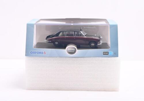 DAIMLER: A OXFORD DIECAST 1:43 scale Daimler DS420 (Queen Mother) in claret/black (DS004)