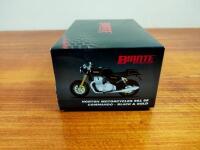 NORTON: A Biante 1:12 scale model of a 961 SE Norton Commando - 5