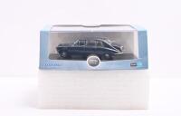 DAIMLER: A OXFORD DIECAST 1:43 scale Daimler DS420 Limo (DS005) in dark blue