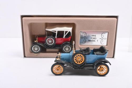 FORD: Two Corgi Collectors Classics C863 1915 Ford Model T models. Light blue & red models