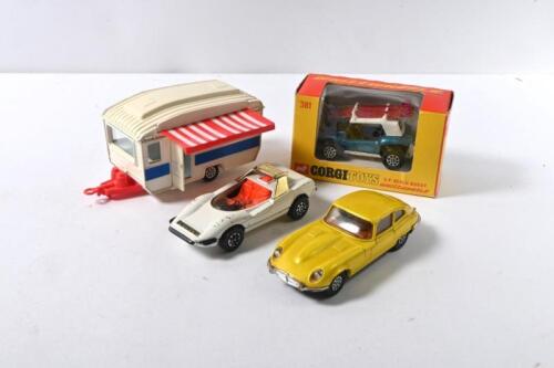 CORGI: Four CORGI and CORGI WHIZZWHEELS models. G.P. BEACH BUGGY (381) & ALFA ROMEO PININFARINA in white