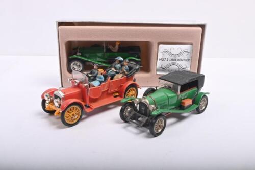 CORGI: Three CORGI CLASSICS and CORGI Collectors' Classics models. Boxed No.C861 1927 3 Litre Bentley