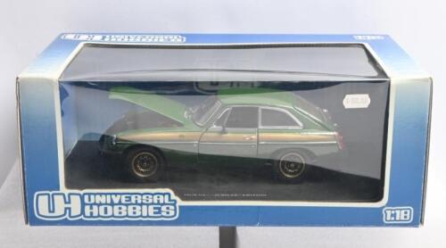 MGB-GT: A UNIVERSAL HOBBIES 1:18 scale MGB GT - "JUBILEE" EDITION in green