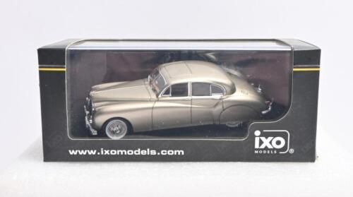 MARK VII: A iXO MODELS 1:43 SCALE JAGUAR Mark VII 1954 (CLC241)