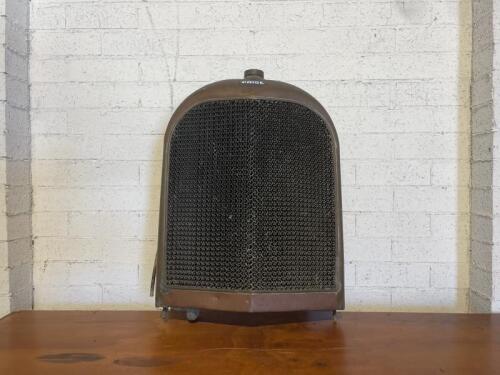 PAIGE: A 1920s Paige radiator [Location: Sydney]