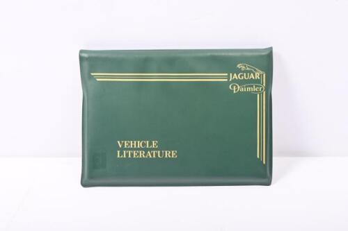 SERIES III: A 1980's green vinyl JAGUAR/Daimler 'VEHICLE LITERATURE' pouch with group of Jaguar Series III Service and Driver's Handbooks