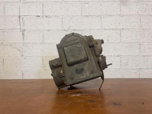 SPLITDORF: A single Splitdorf 246T magneto [Location: Sydney]