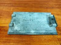 SYDNEY: A painted cast iron coat of arms of Sydney and 'SCC' inspection plate - 4