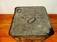 SHELL: An early Shell &lsquo;Stick Man&rsquo; transmission oil &lsquo;S.A.E 160&rsquo; four-gallon square oil drum - 2