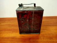 SHELL: An early &lsquo;Shell Benzine&rsquo; two-gallon embossed oil drum - 3