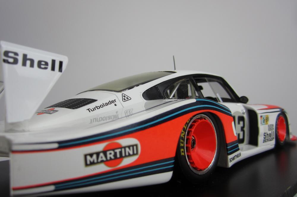 PORSCHE: Spark 1:18 Porsche 935/78 Moby Dick