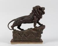RACV: A rare early 20th century spelter sculpture by George Omerth of a roaring lion, with affixed brass plaque 'PRESENTED BY R.A.C.V ALPINE TOUR 1926', cast signature 'G.Omerth', mounted on stone and marble base, 40cm high, 39cm wide - 2