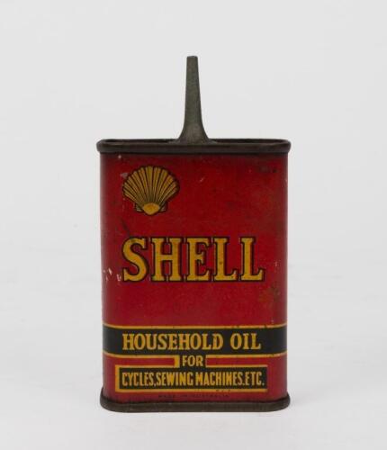 SHELL: A c1930s Shell 'Household Oil' 4 fluid ounce tin, 'For cycles, sewing machines etc.'