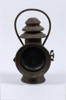 DRIVING LAMP: A early S.Smith & Son Ltd London kerosene carriage lamp