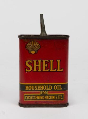 SHELL: A c1930s Shell 'Household Oil' 4 fluid ounce tin, 'For cycles, sewing machines etc.'