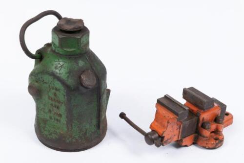 JACK: A english made Lake & Elliot Limited. 6 tone Millennium 6 ton jack with a small orange bench mount vice.