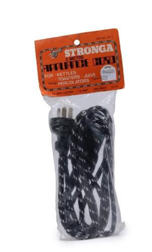 VINTAGE APPLIANCES: A NOS 'Stronga' 2 metre appliance cord for vintage kettles, toasters and jugs, 7.5 amp, 1800 watt