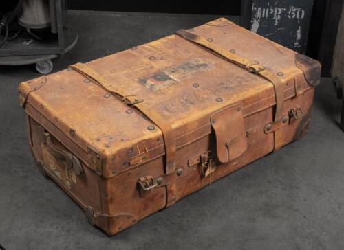 LUGGAGE: A large vintage luggage trunk with excellent patina, 93cm wide, 53cm deep, 32cm high.