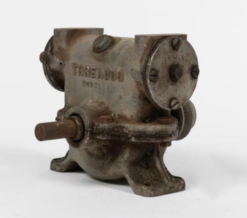 THREADCO: A right angle gear box 'Threadco Model L' with a belt drive to one shaft