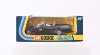 BATMAN: A Corgi 267 "Batman" - Batmobile. Rare issue with clear windows (Updated Photos) - 4